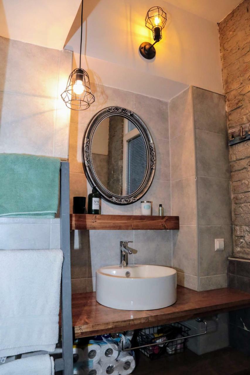 Apartament Cinema Courtyard Sarajewo Zewnętrze zdjęcie